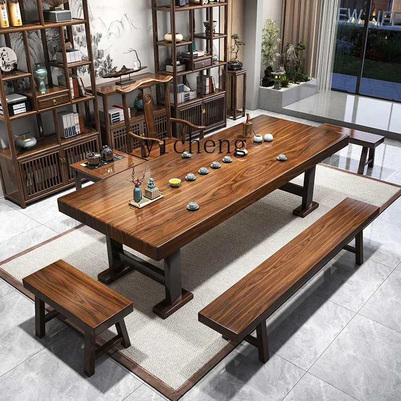 Tea & Coffee Kent - r5.13 één tafel en vijf stoelen